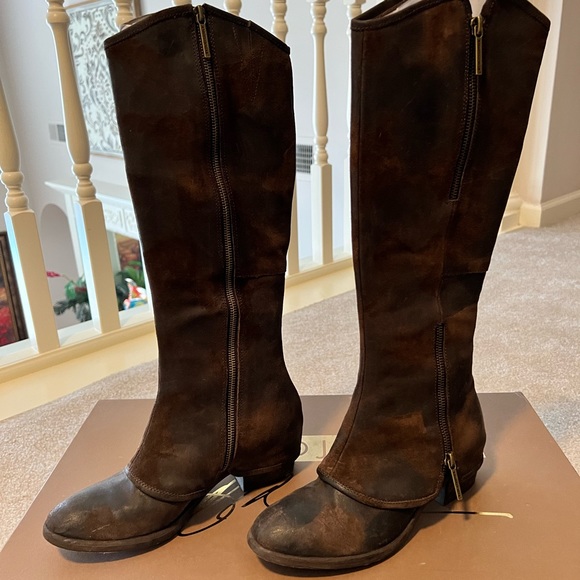 Donald J Pliner. Size 6.5 women’s boot - Picture 4 of 5